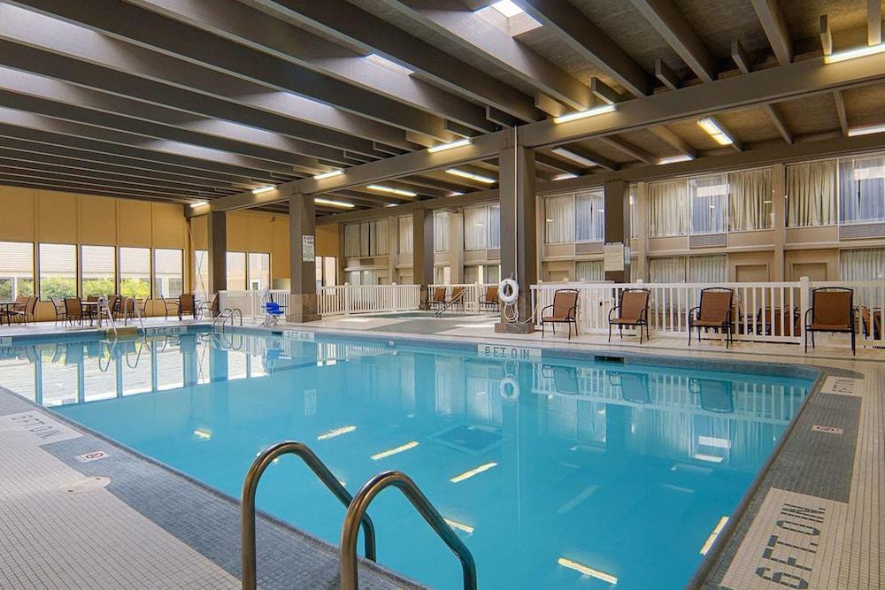 Norwood Inn & Suites Mankato North Mankato ภายนอก รูปภาพ