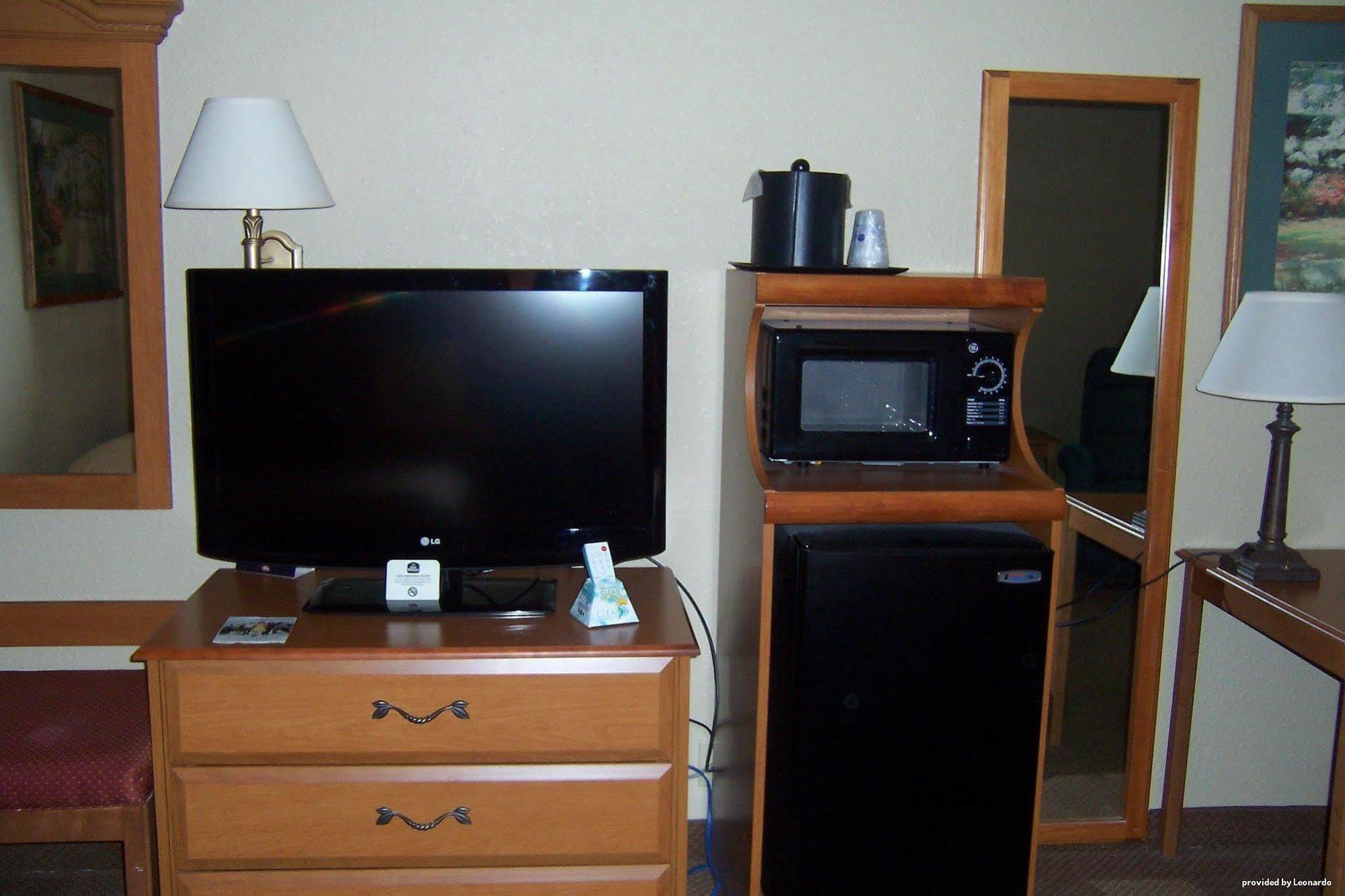 Norwood Inn & Suites Mankato North Mankato ภายนอก รูปภาพ