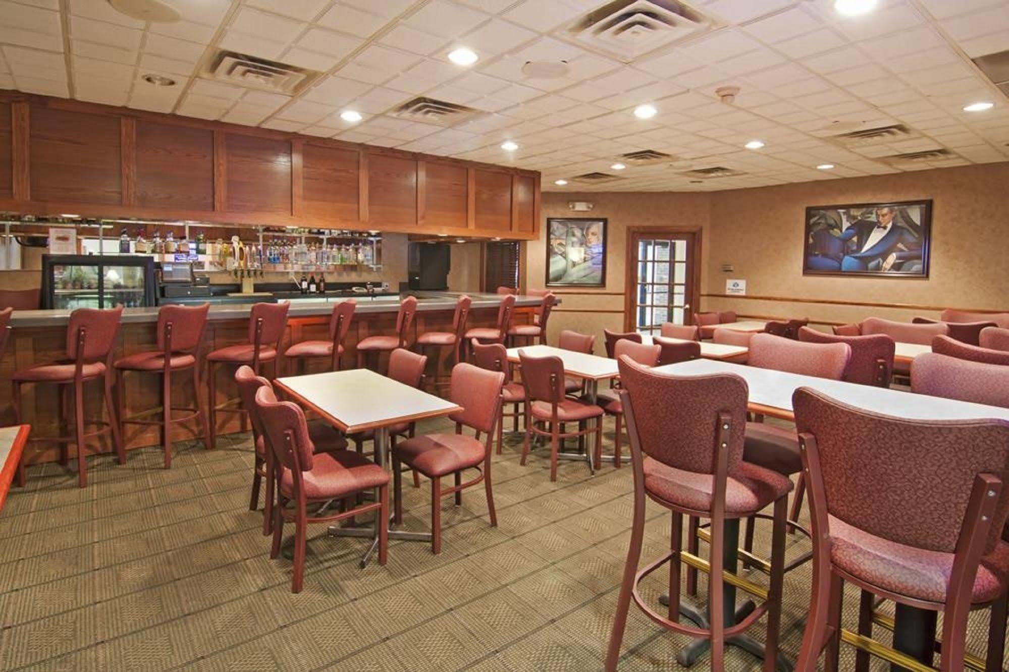 Norwood Inn & Suites Mankato North Mankato ภายนอก รูปภาพ