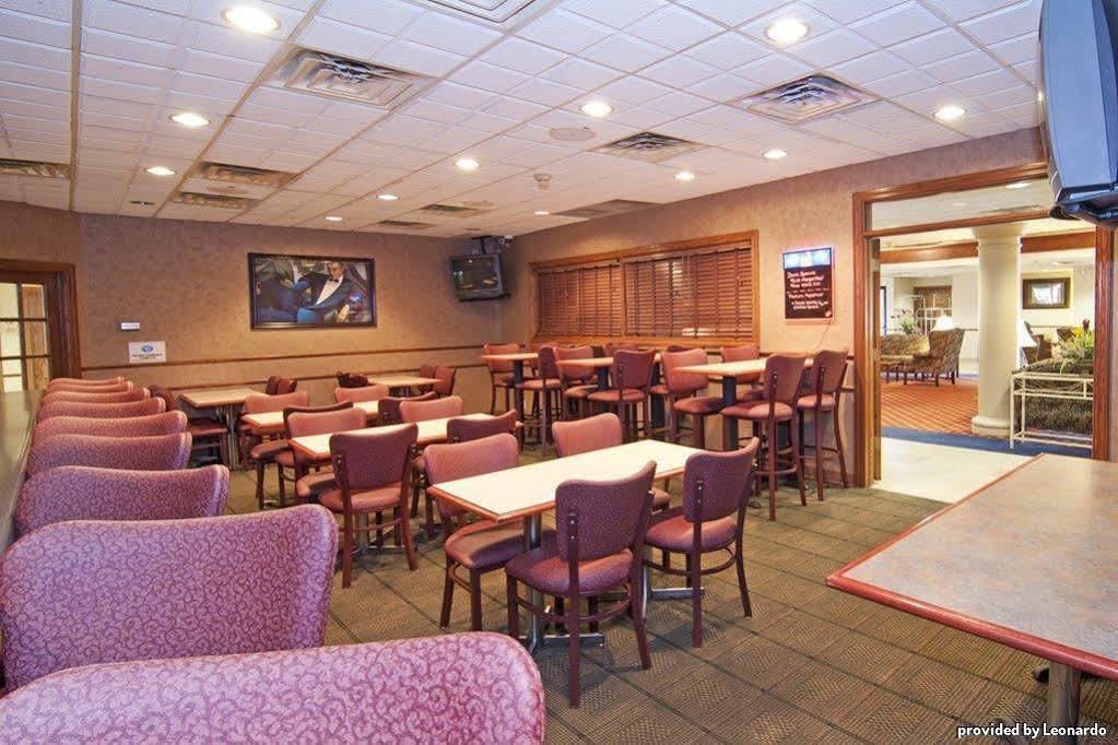 Norwood Inn & Suites Mankato North Mankato ภายนอก รูปภาพ